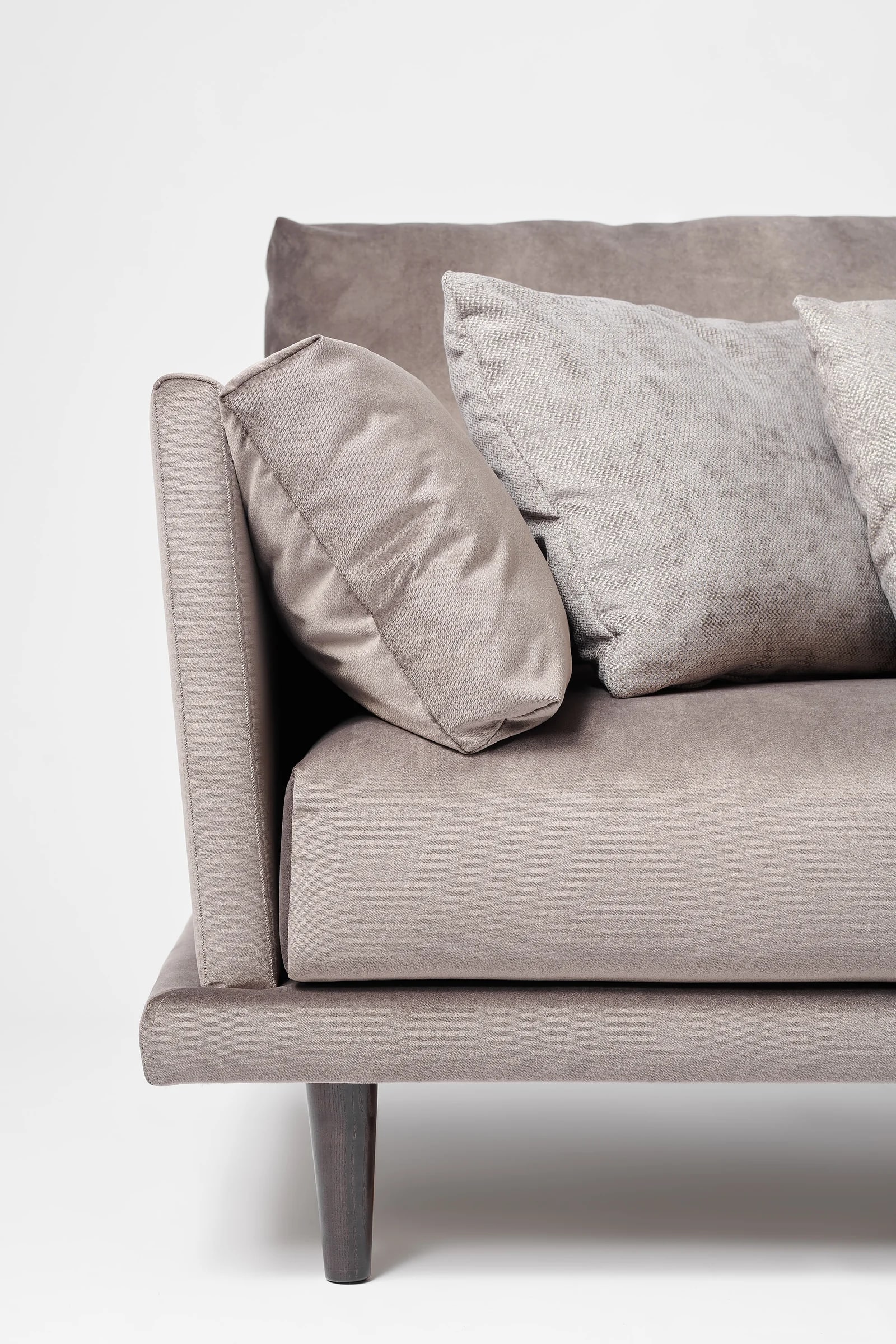 ALFINOSA — studio photography, frame 7