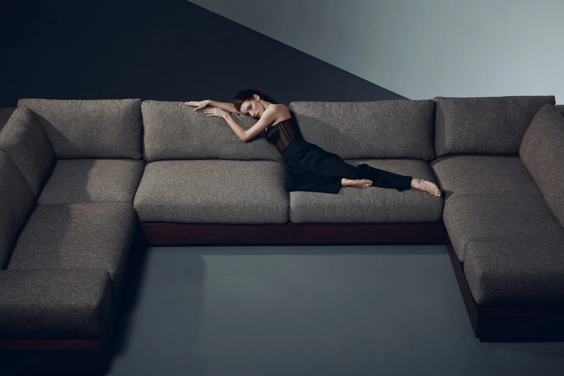 APPIANI — studio photography, frame 27