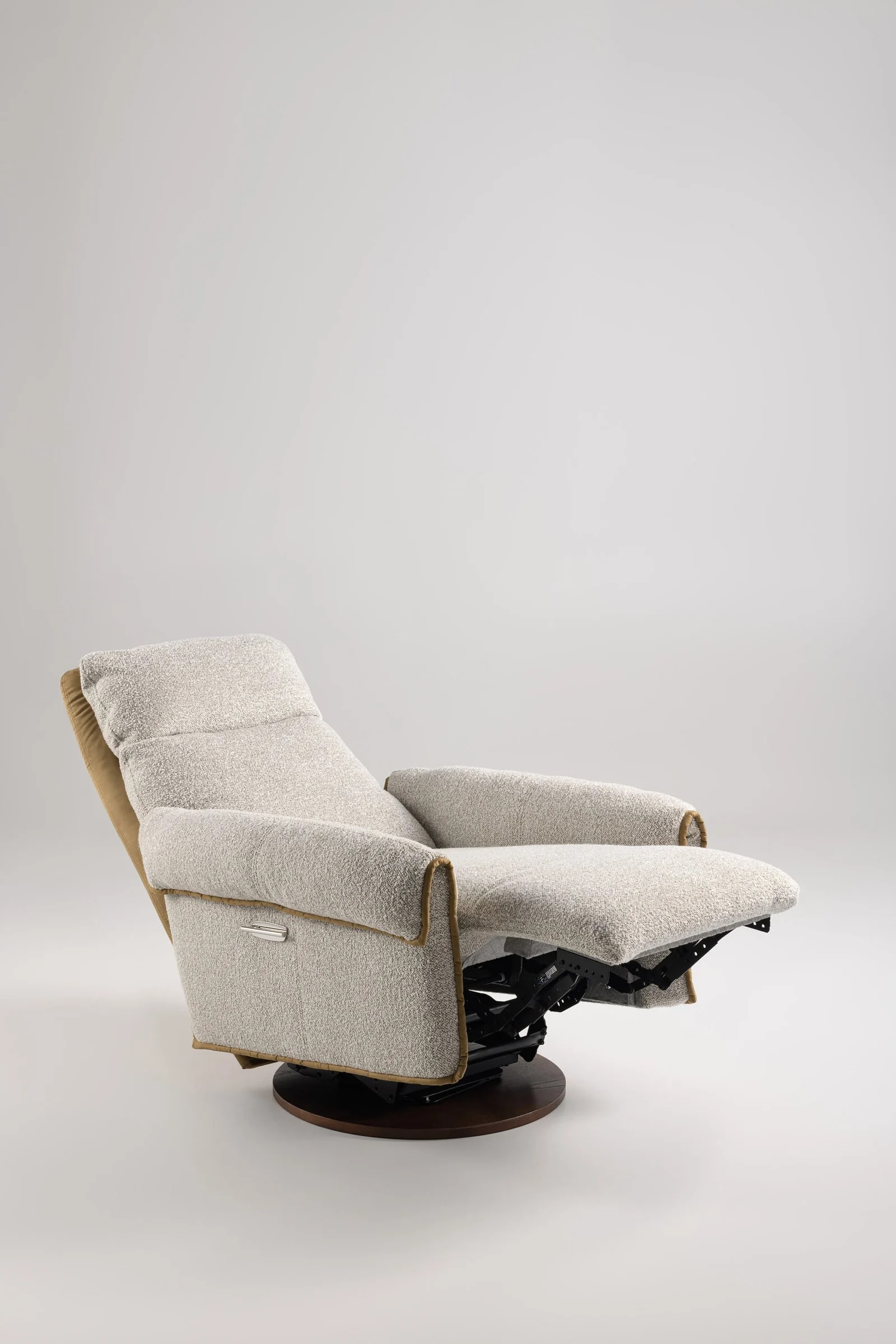 ARDEA — studio photography, frame 5