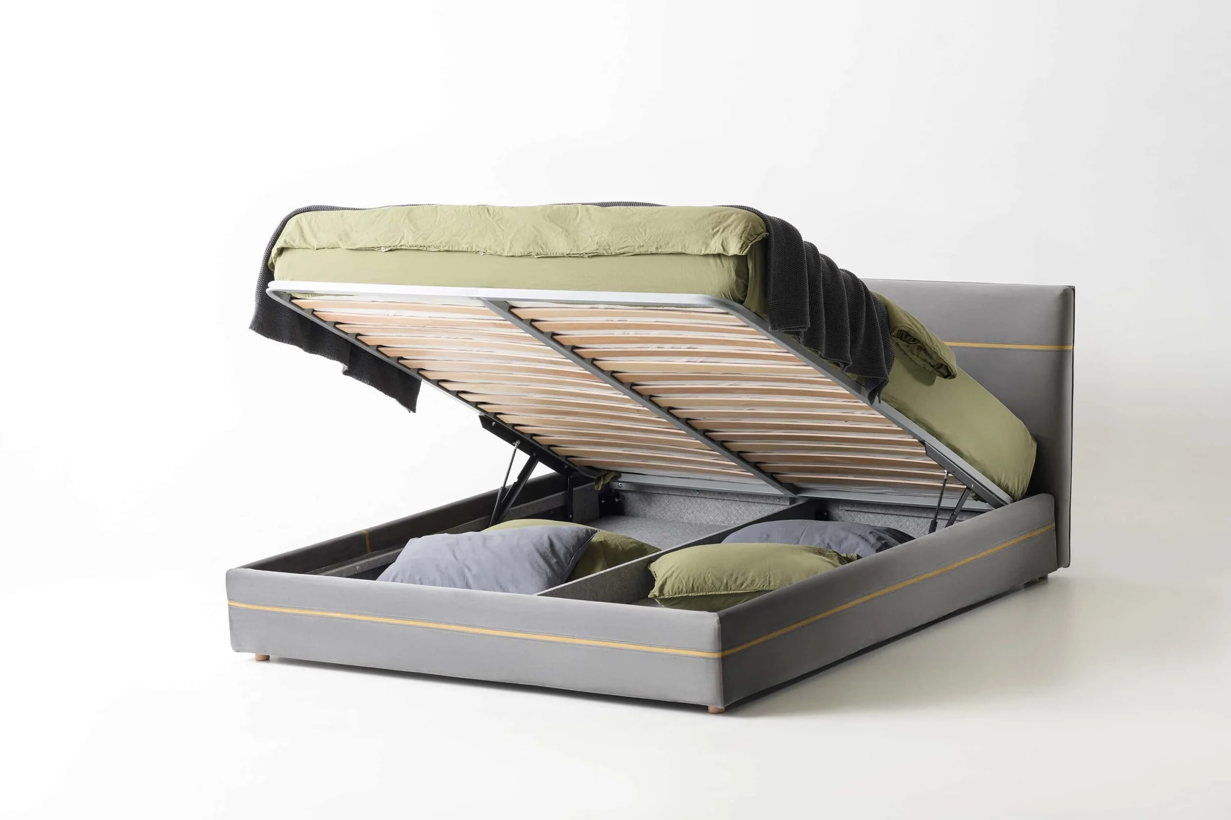 BOSTON — studio photography, frame 3