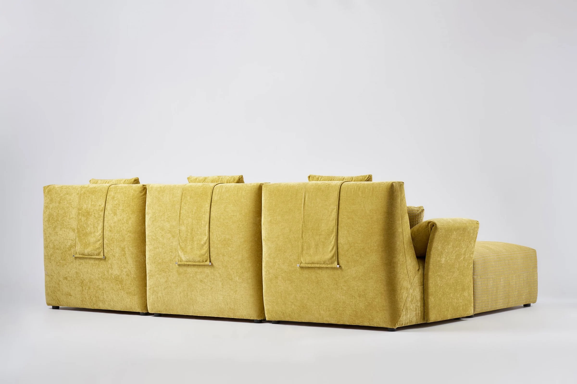 FIO — studio photography, frame 3