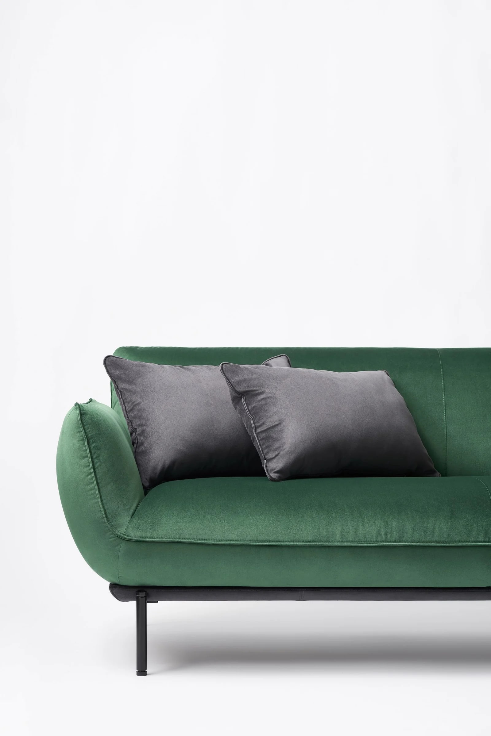 LOTUS — studio photography, frame 11