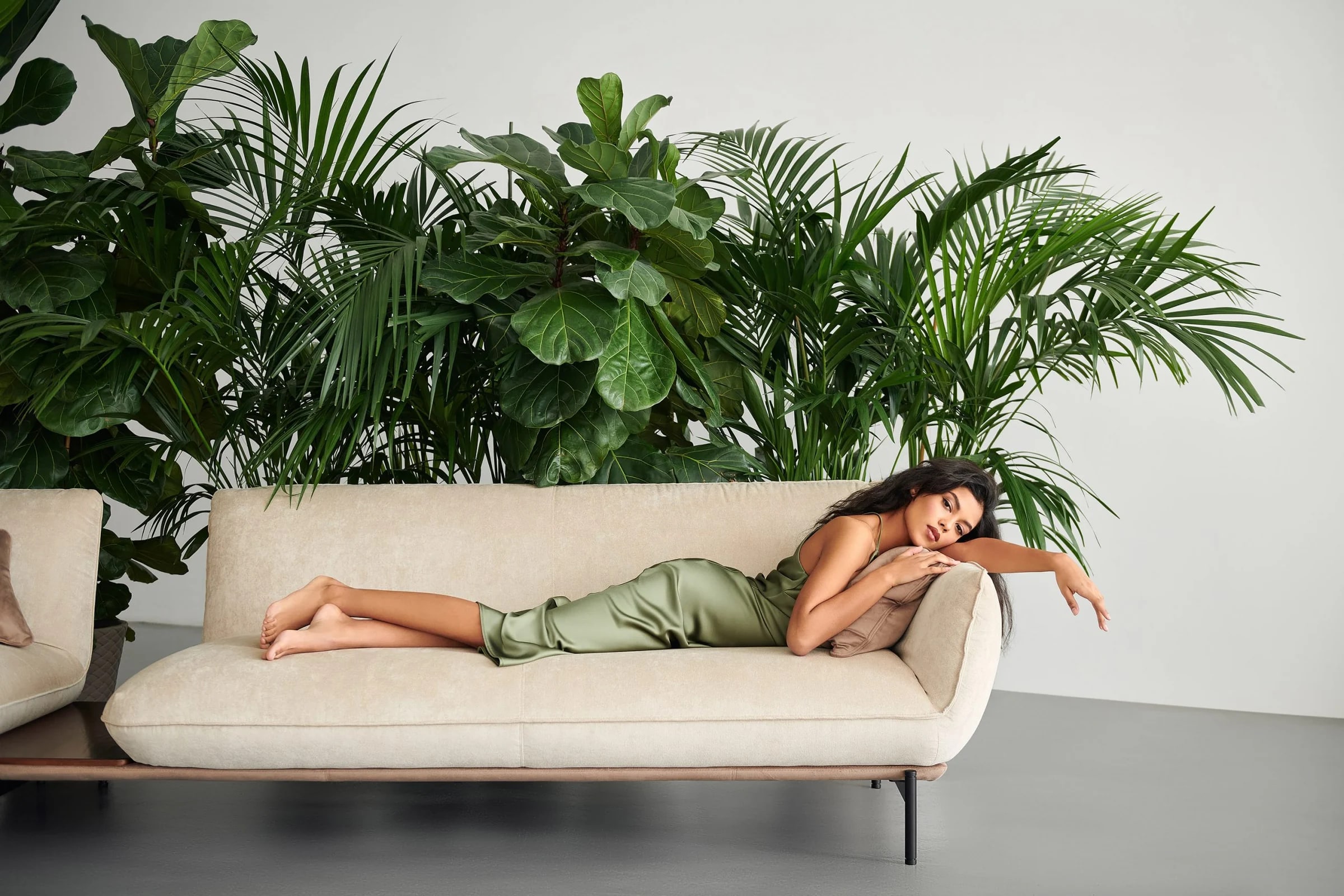 LOTUS — studio photography, frame 25