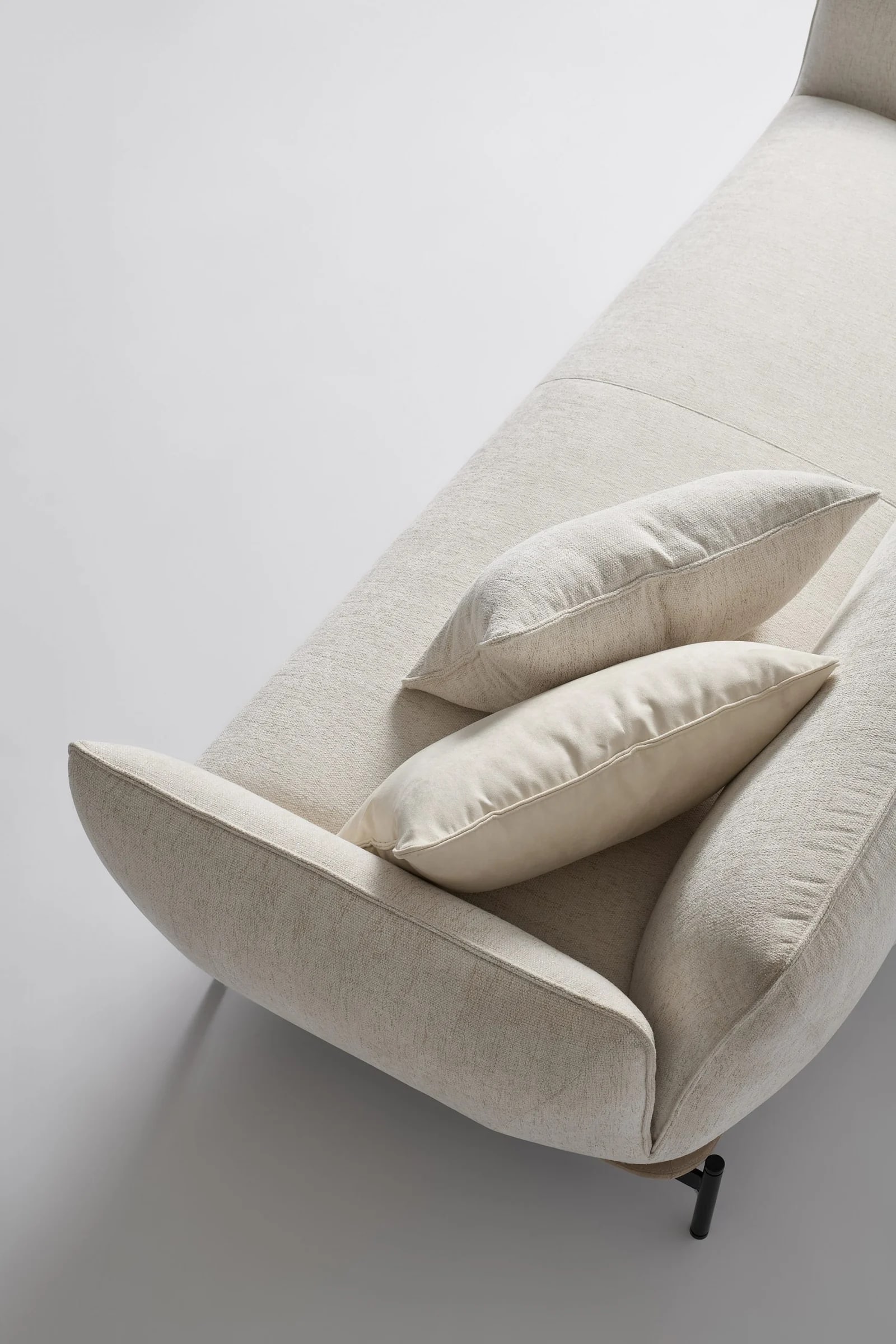 LOTUS — studio photography, frame 20