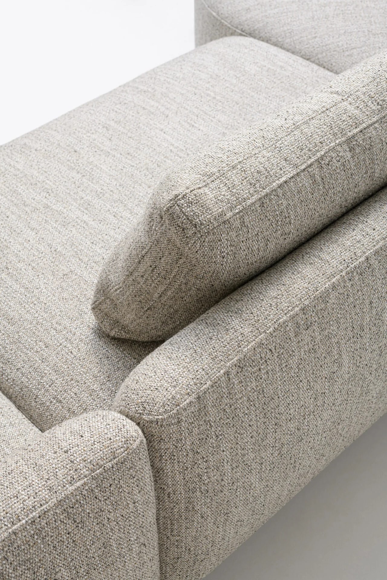 SMOOTH — studio photography, frame 24