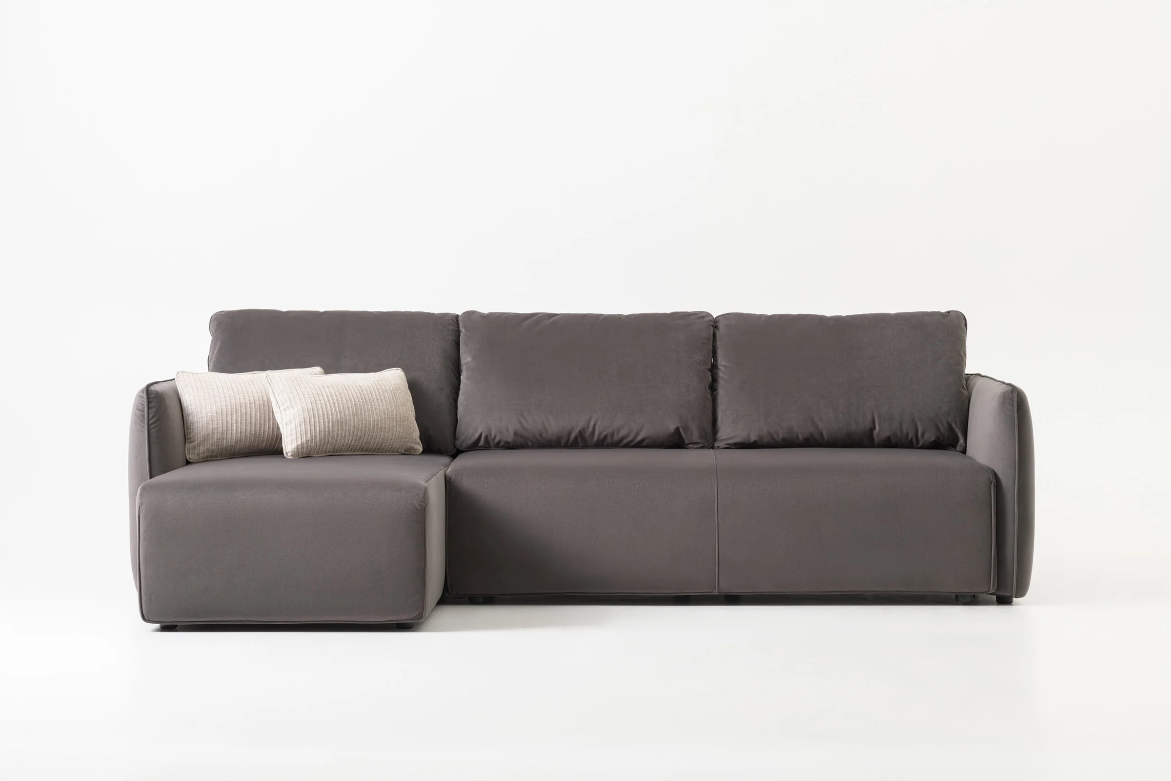 EASY — studio photography, frame 2