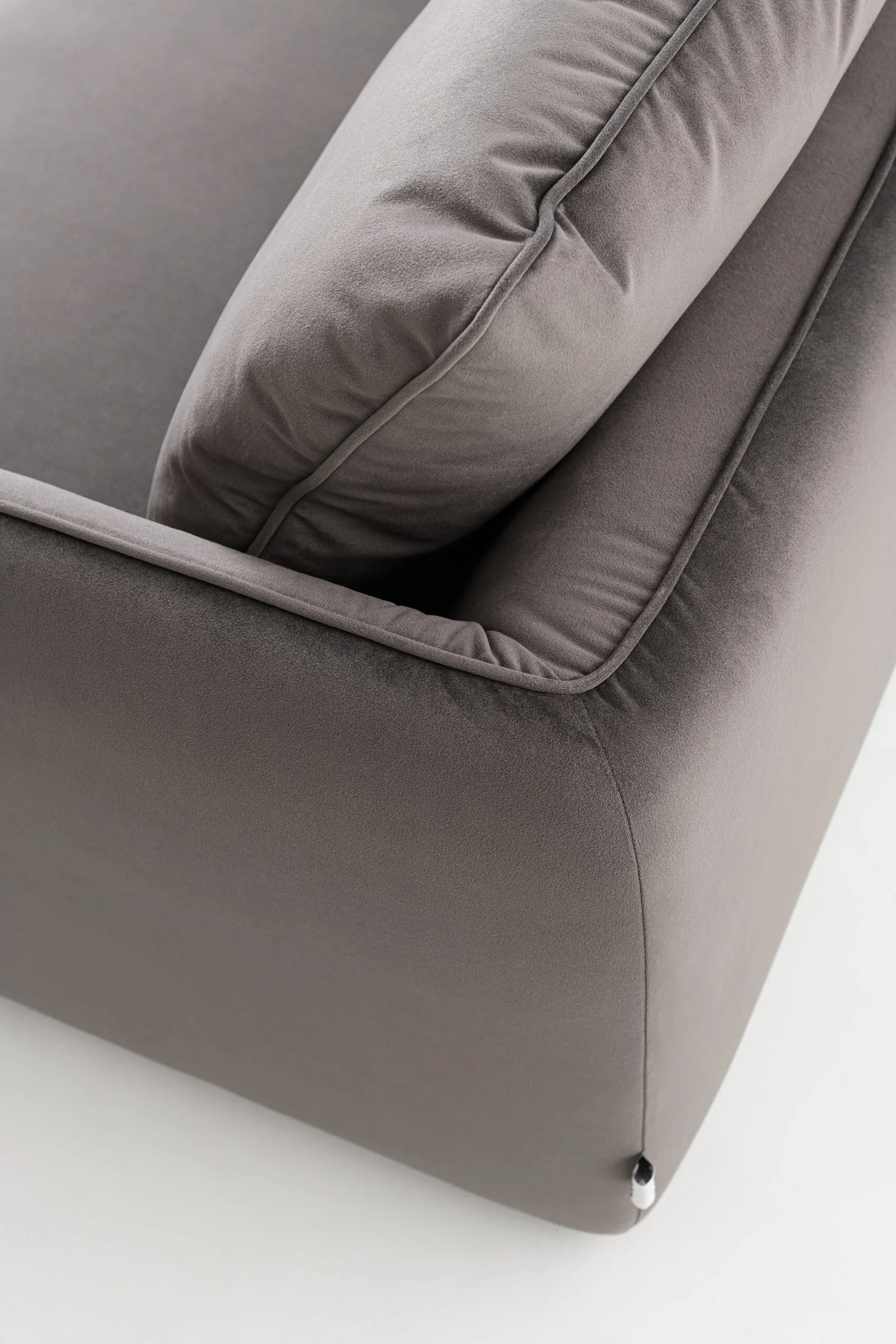 EASY — studio photography, frame 20