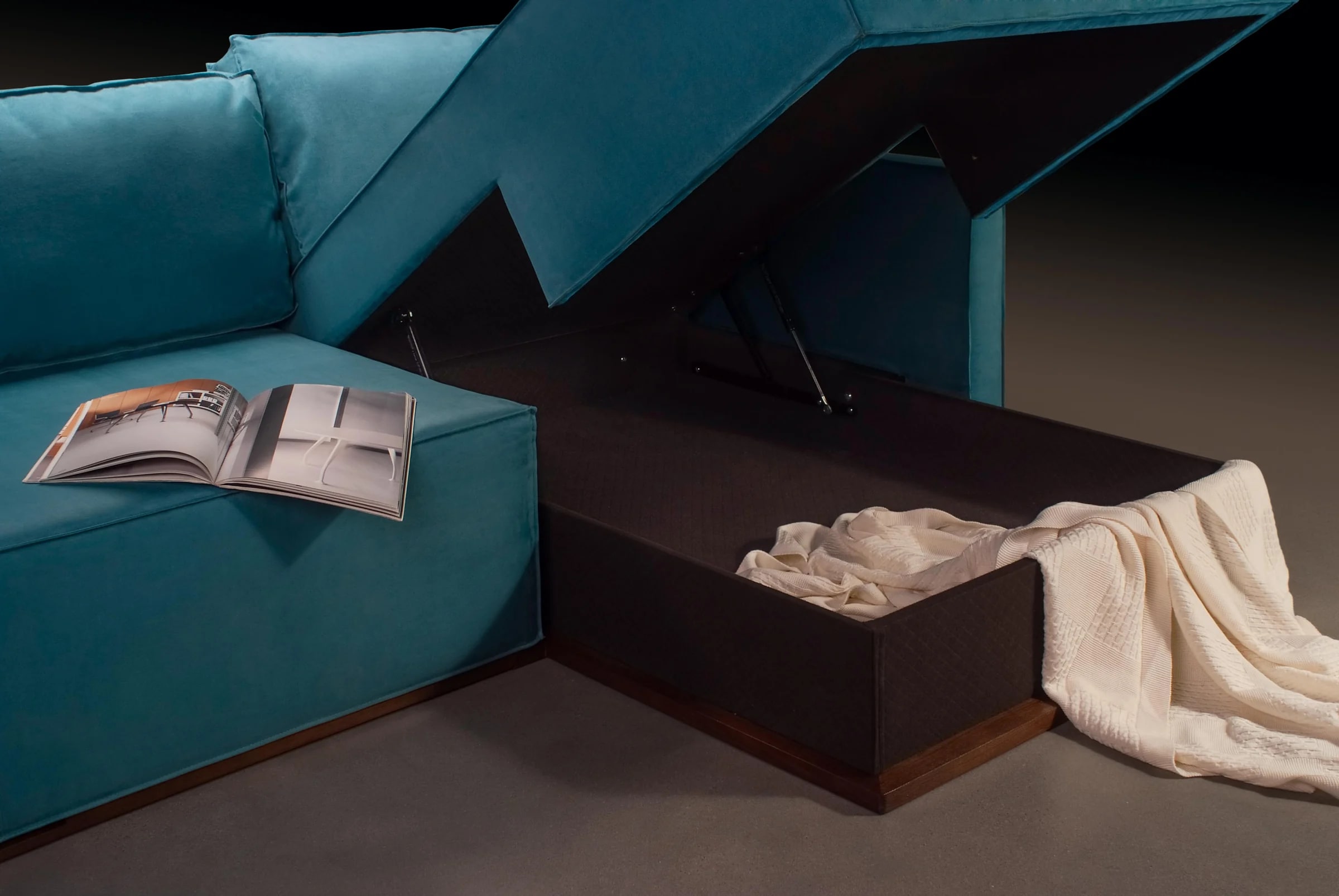 ESSE — studio photography, frame 53