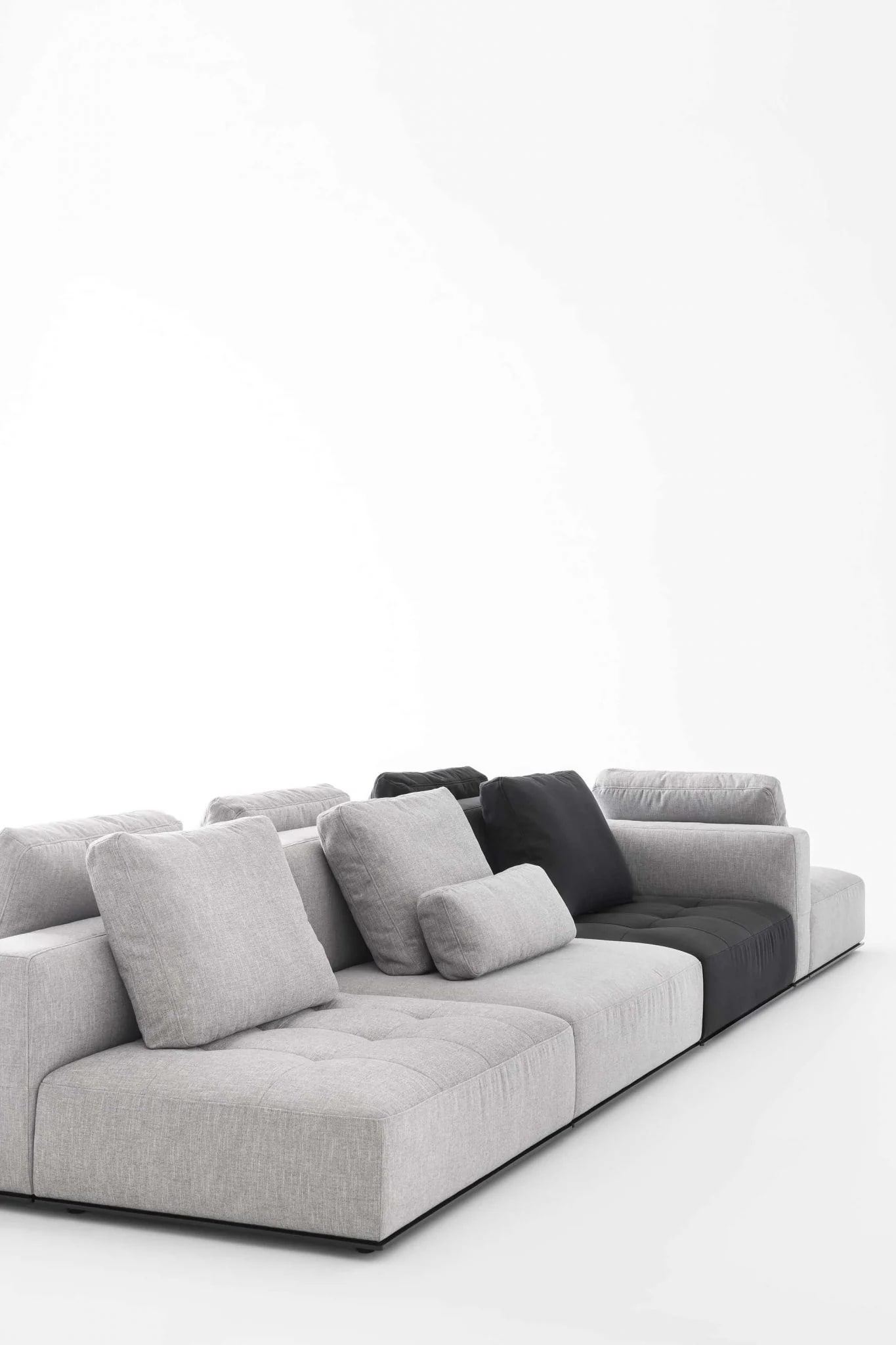 ESTRO — studio photography, frame 7