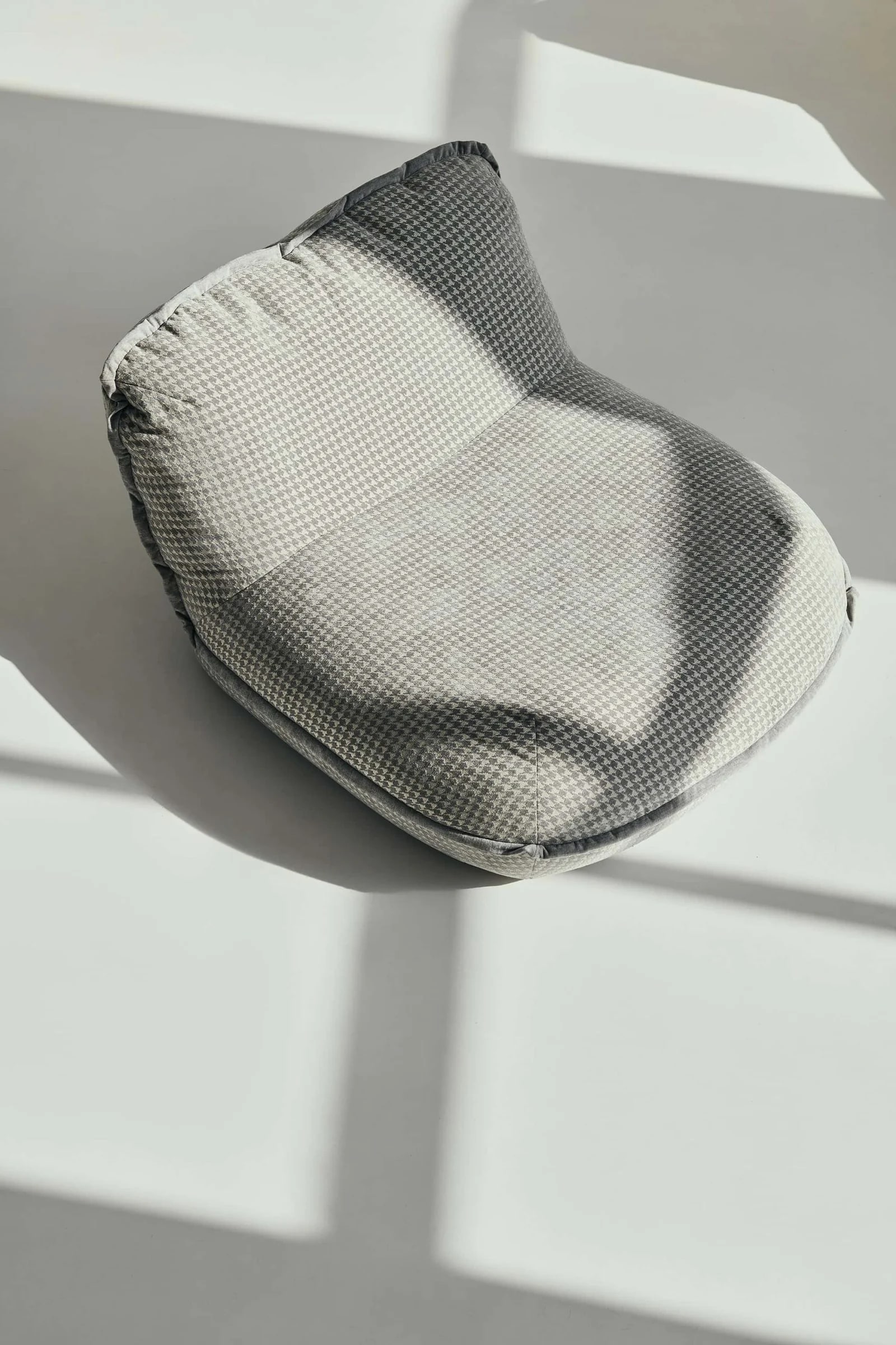 FUN — studio photography, frame 9