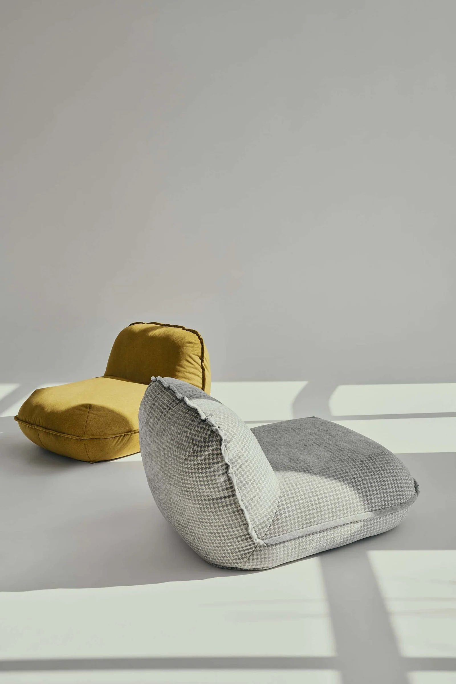 FUN — studio photography, frame 7