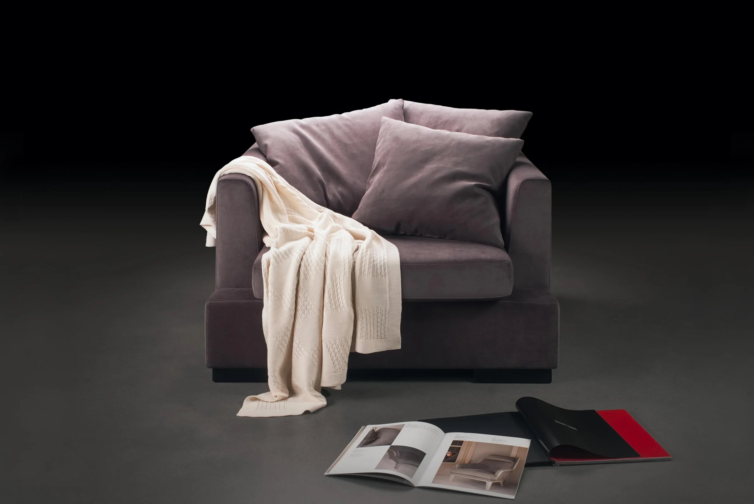 IPSONI — studio photography, frame 2