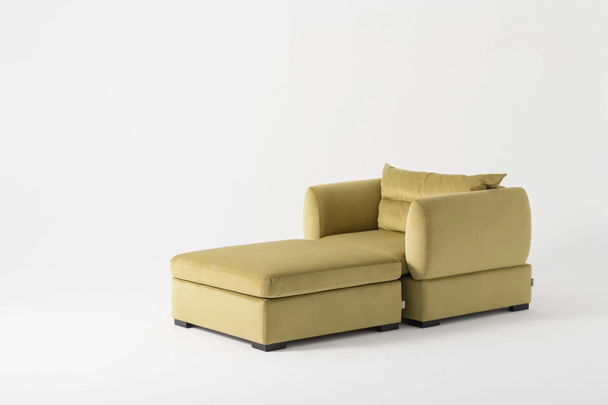 PARMA — studio photography, frame 4