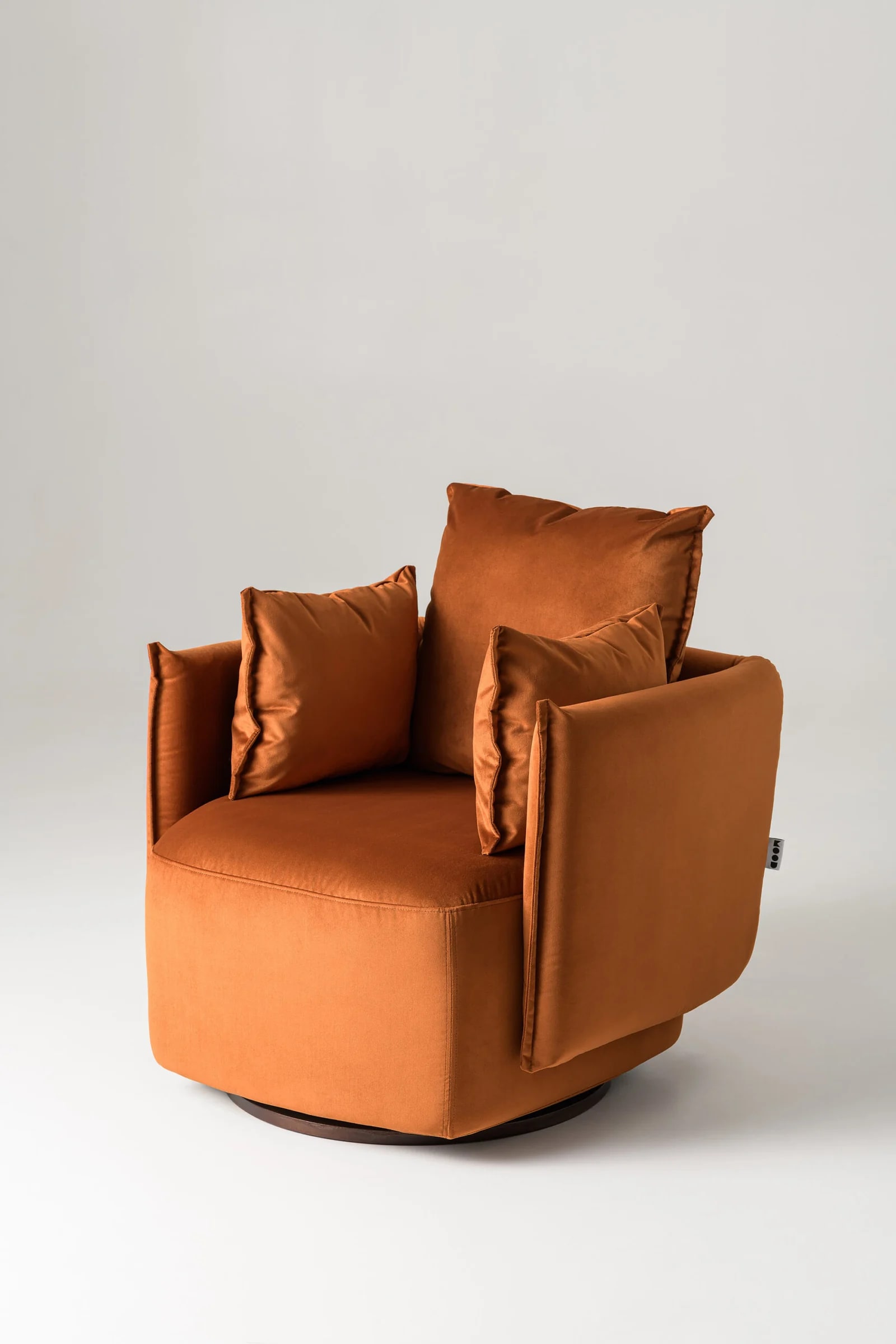 NUVO — studio photography, frame 8