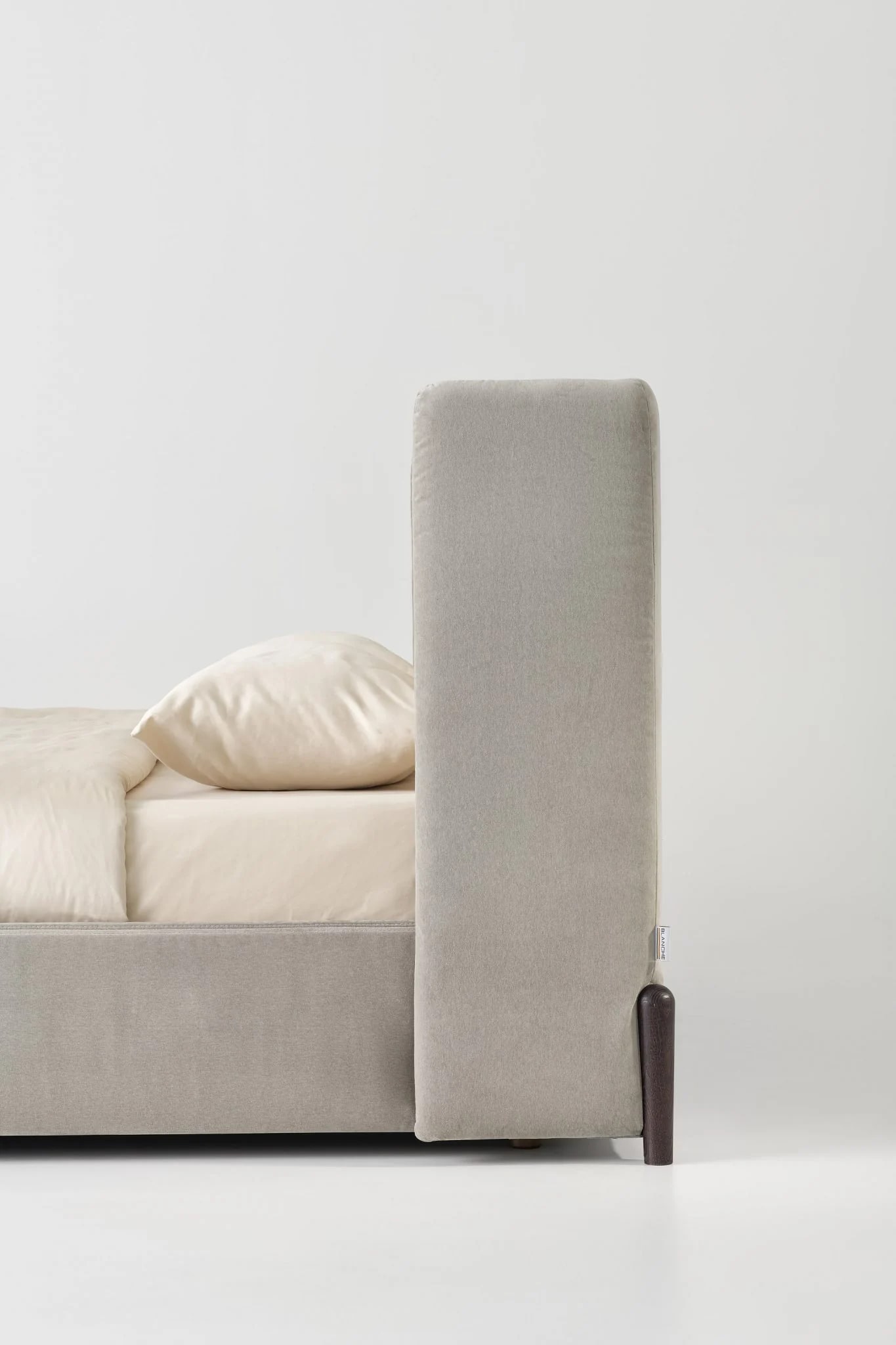SENSA — studio photography, frame 20
