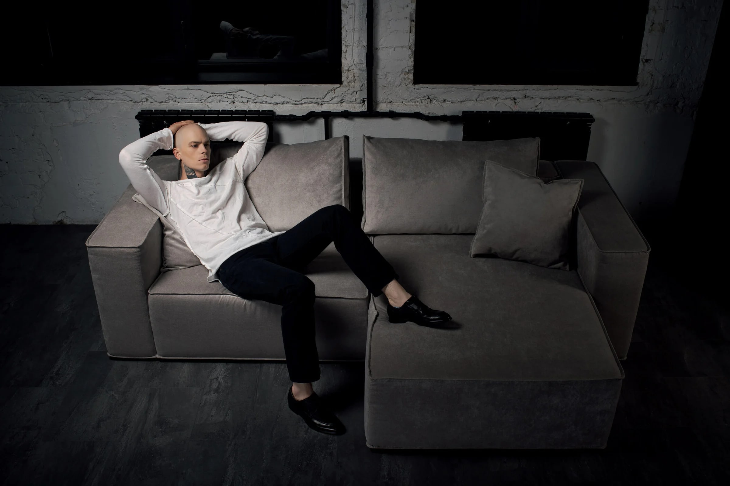 MOVE — studio photography, frame 28