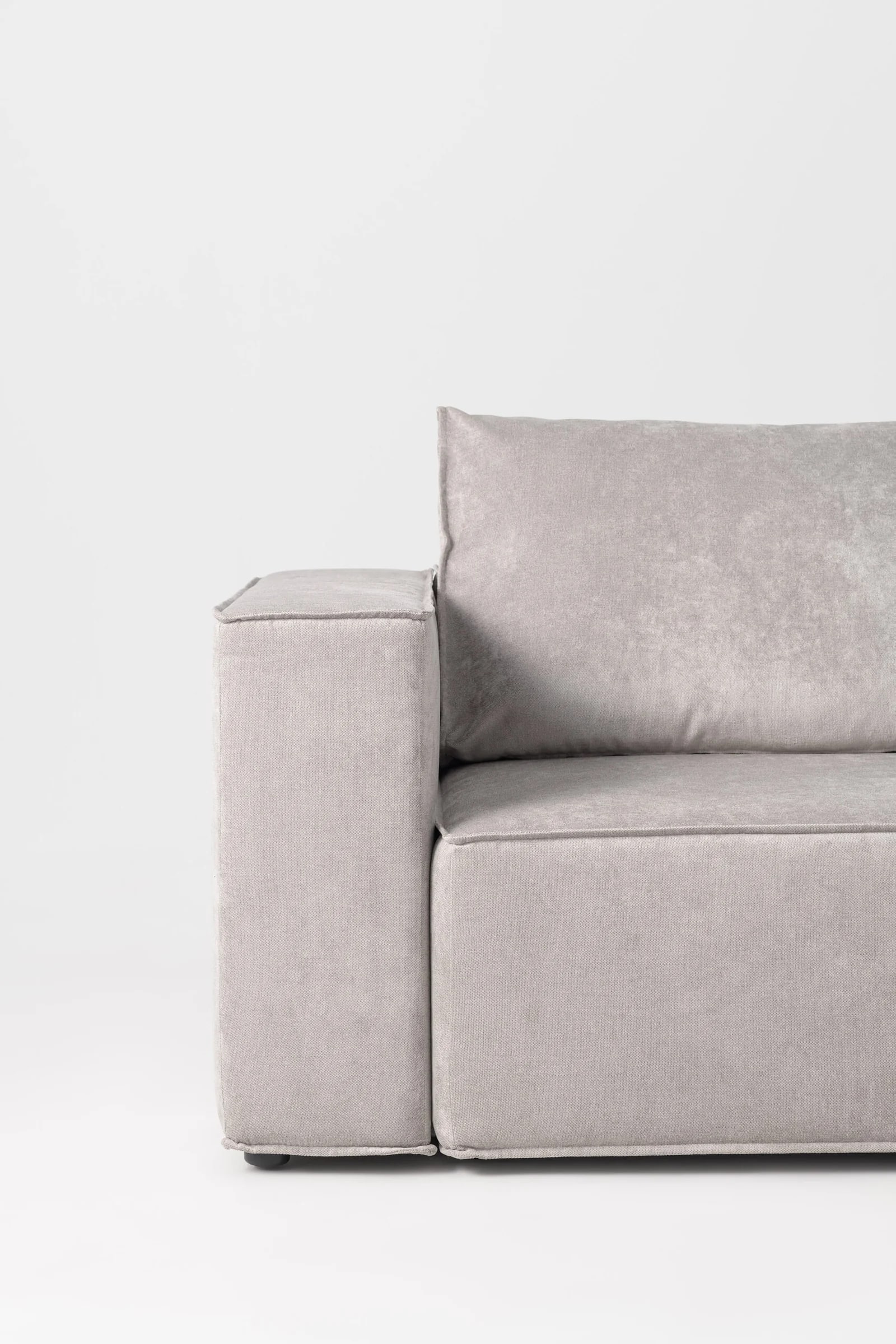 MOVE — studio photography, frame 15
