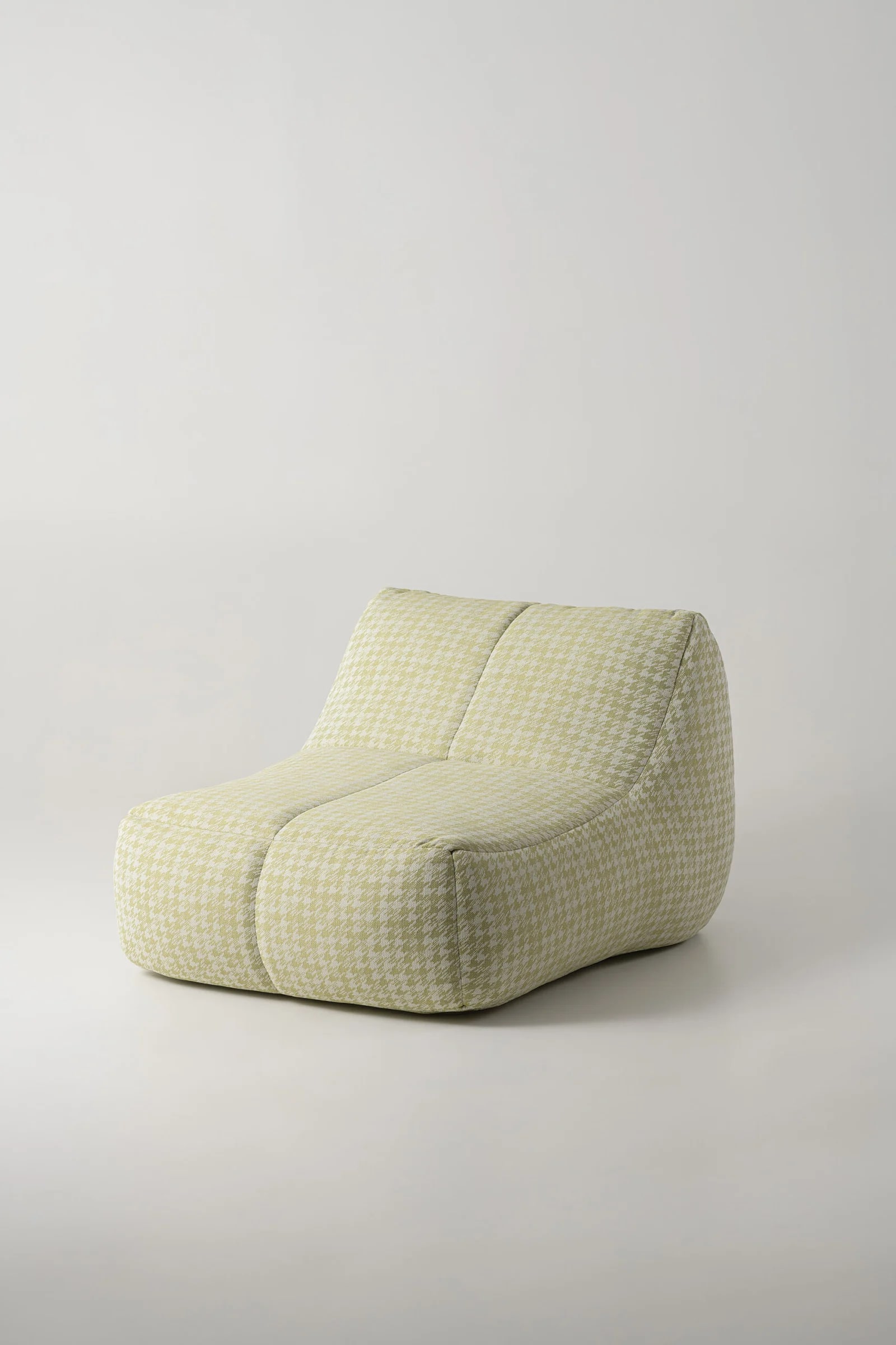 NEST — studio photography, frame 4