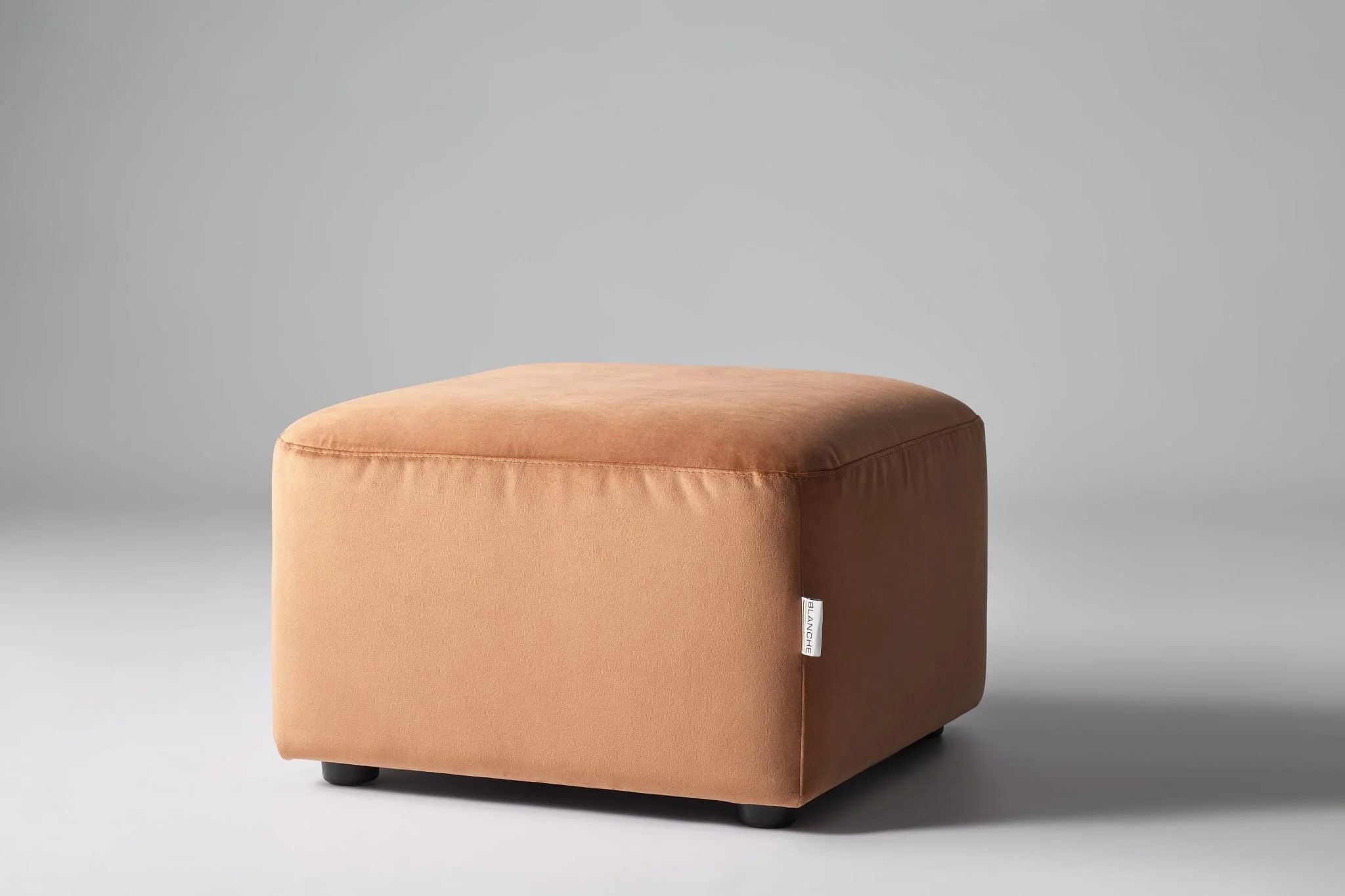 PUFF ONE — studio photography, frame 3