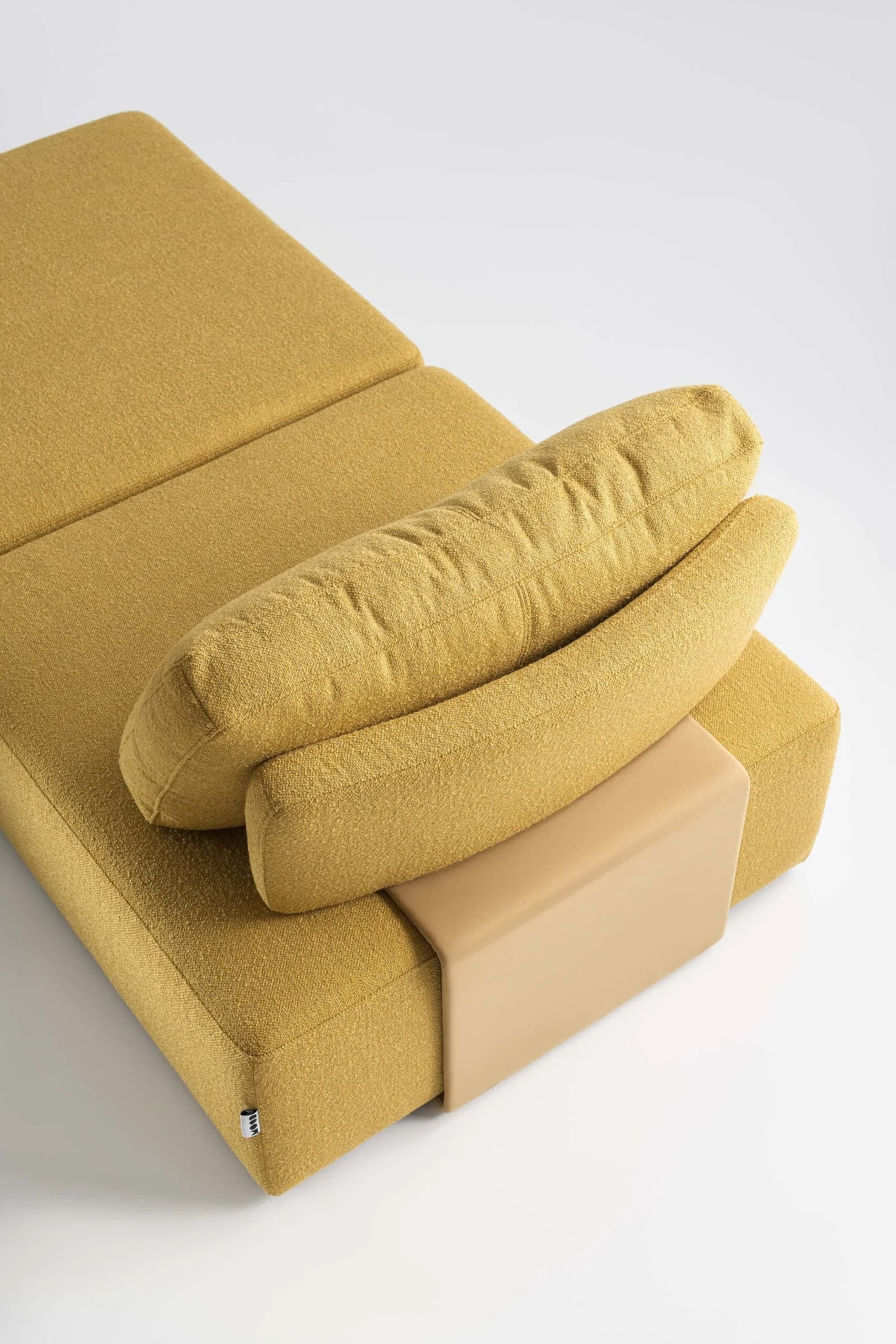 PUFF — studio photography, frame 14