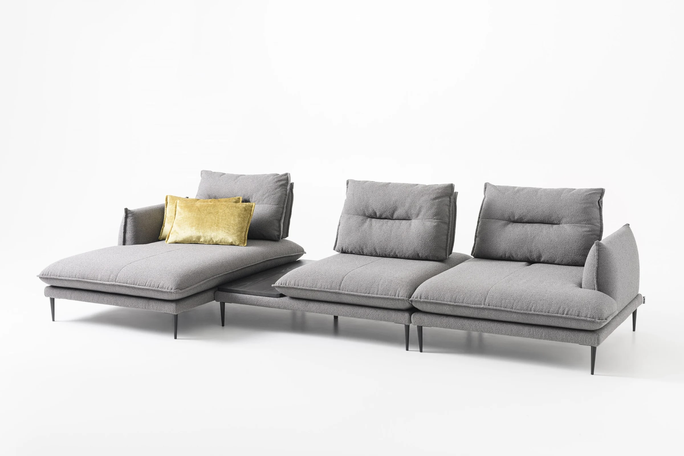 RIVIERA — studio photography, frame 4