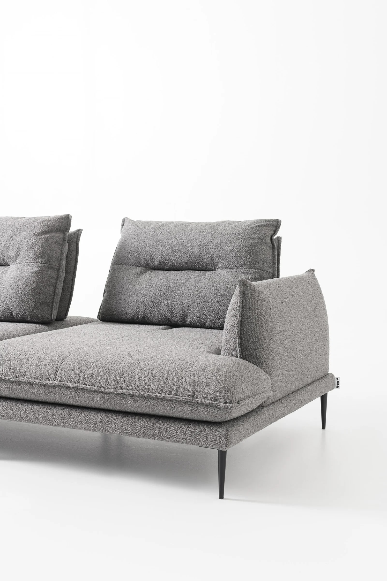 RIVIERA — studio photography, frame 14