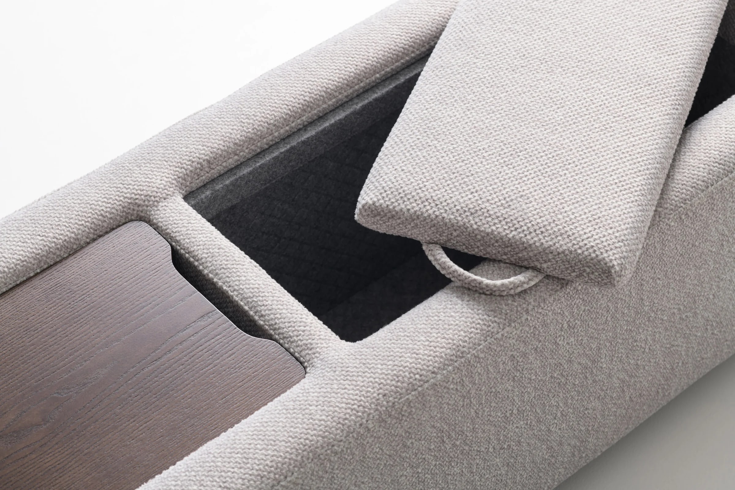 SOFT — studio photography, frame 5